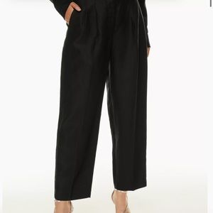 Aritzia Wilfred carrot linen pants
